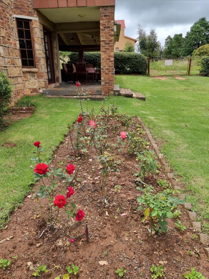 Alm-Ue Dullstroom Exterior foto