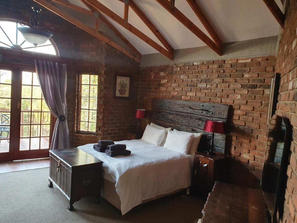 Alm-Ue Dullstroom Exterior foto