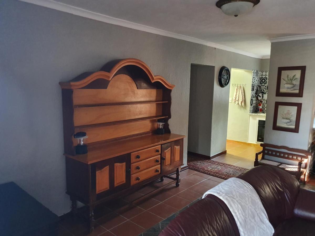 Alm-Ue Dullstroom Exterior foto