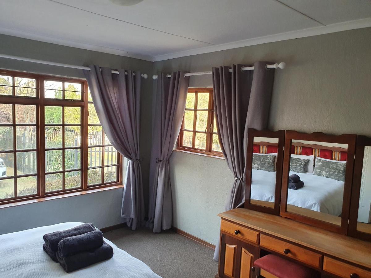 Alm-Ue Dullstroom Exterior foto